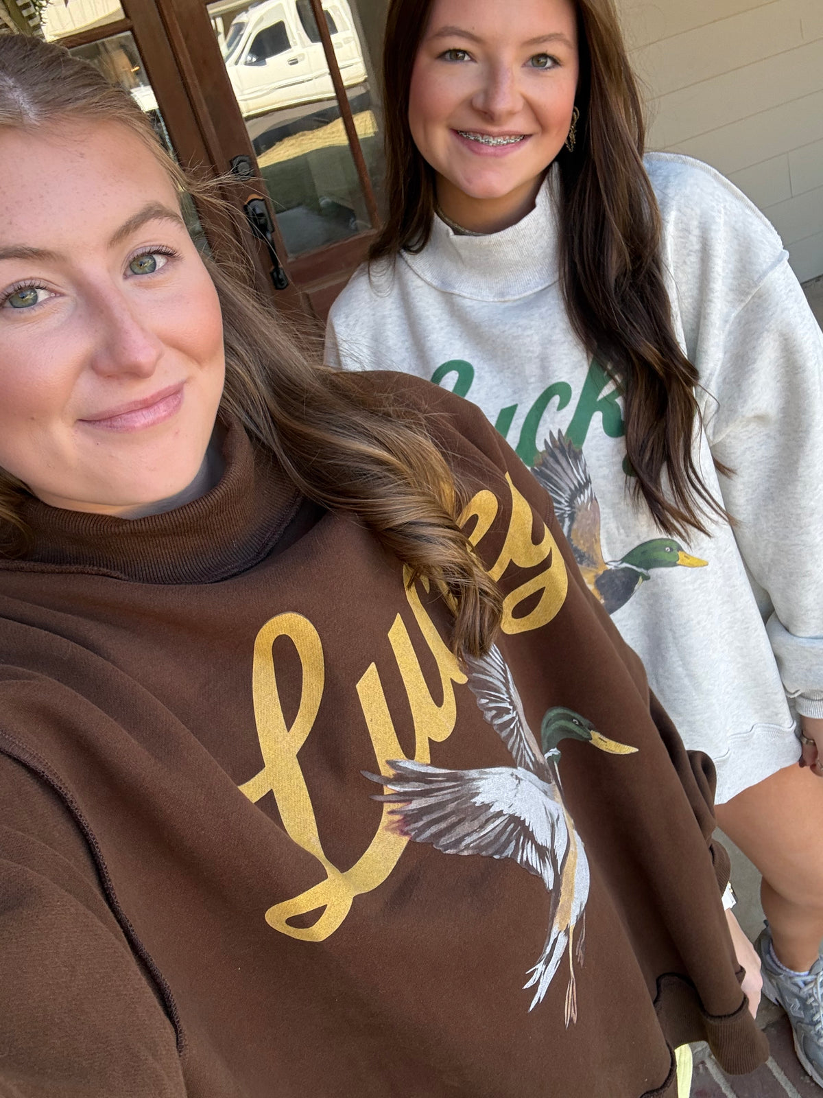 LUCKY DUCK MOCK NECK