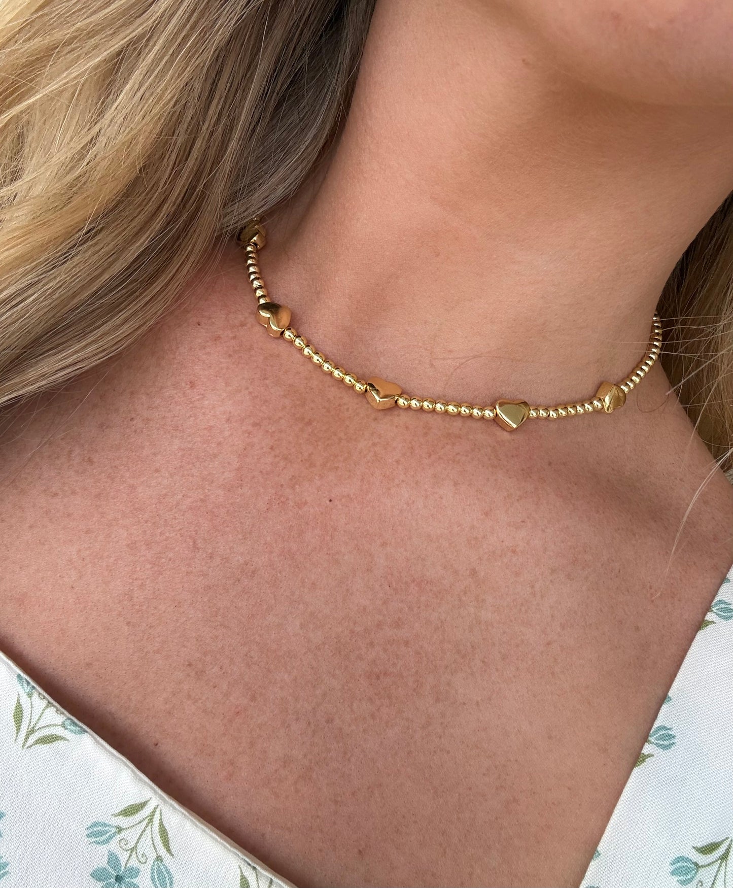 GOLD SMALL MULTI HEART NECKLACE