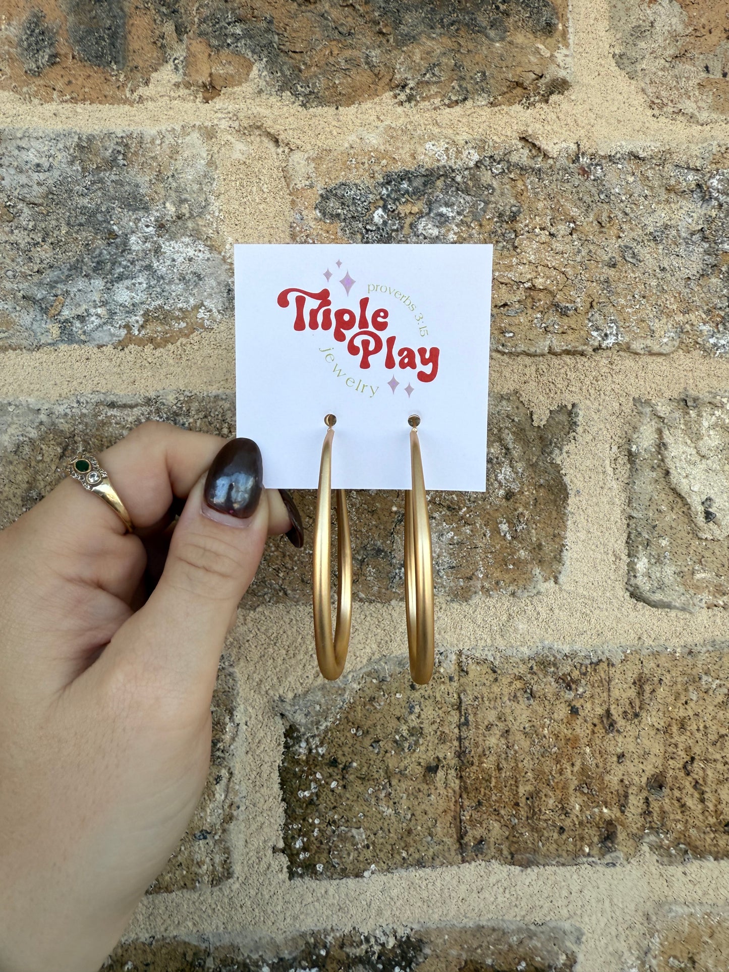 OVAL GOLD EARRING