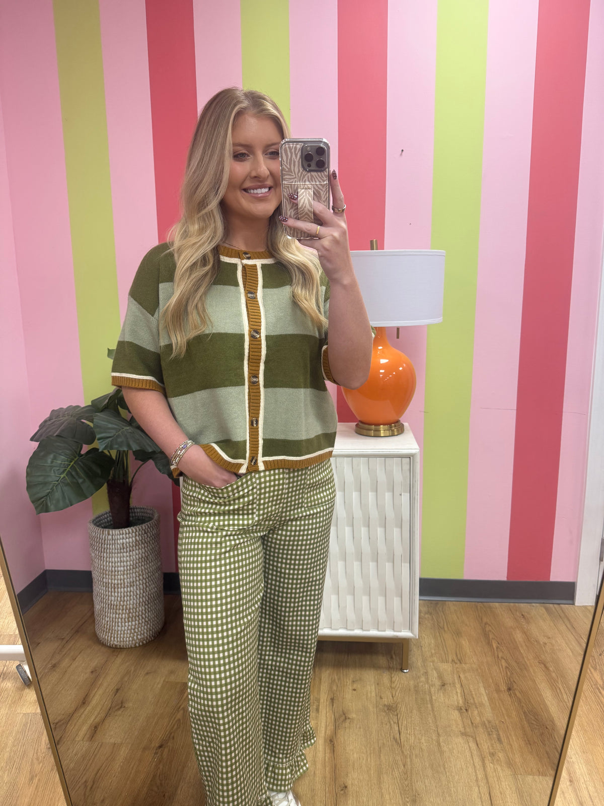 WIDE STRIPE LOOSE FIT SWEATER