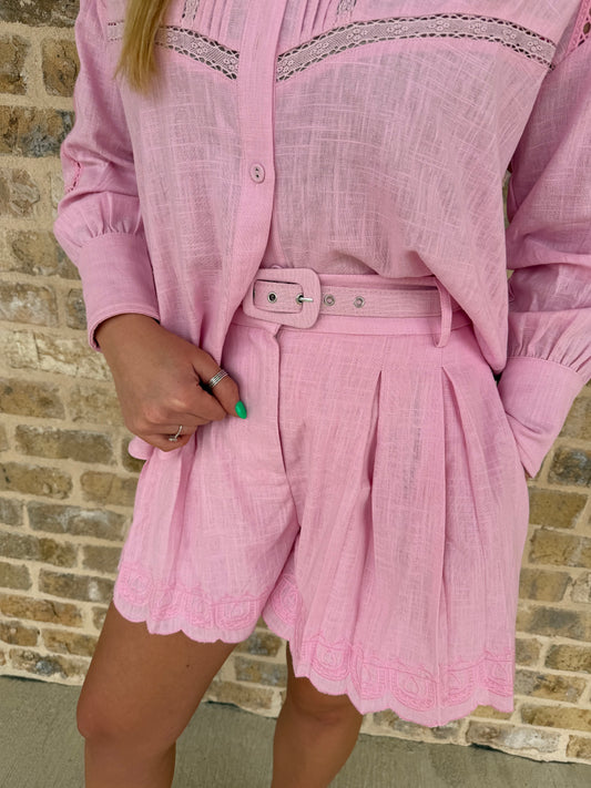 EMBROIDERED LINEN SET WITH BELT