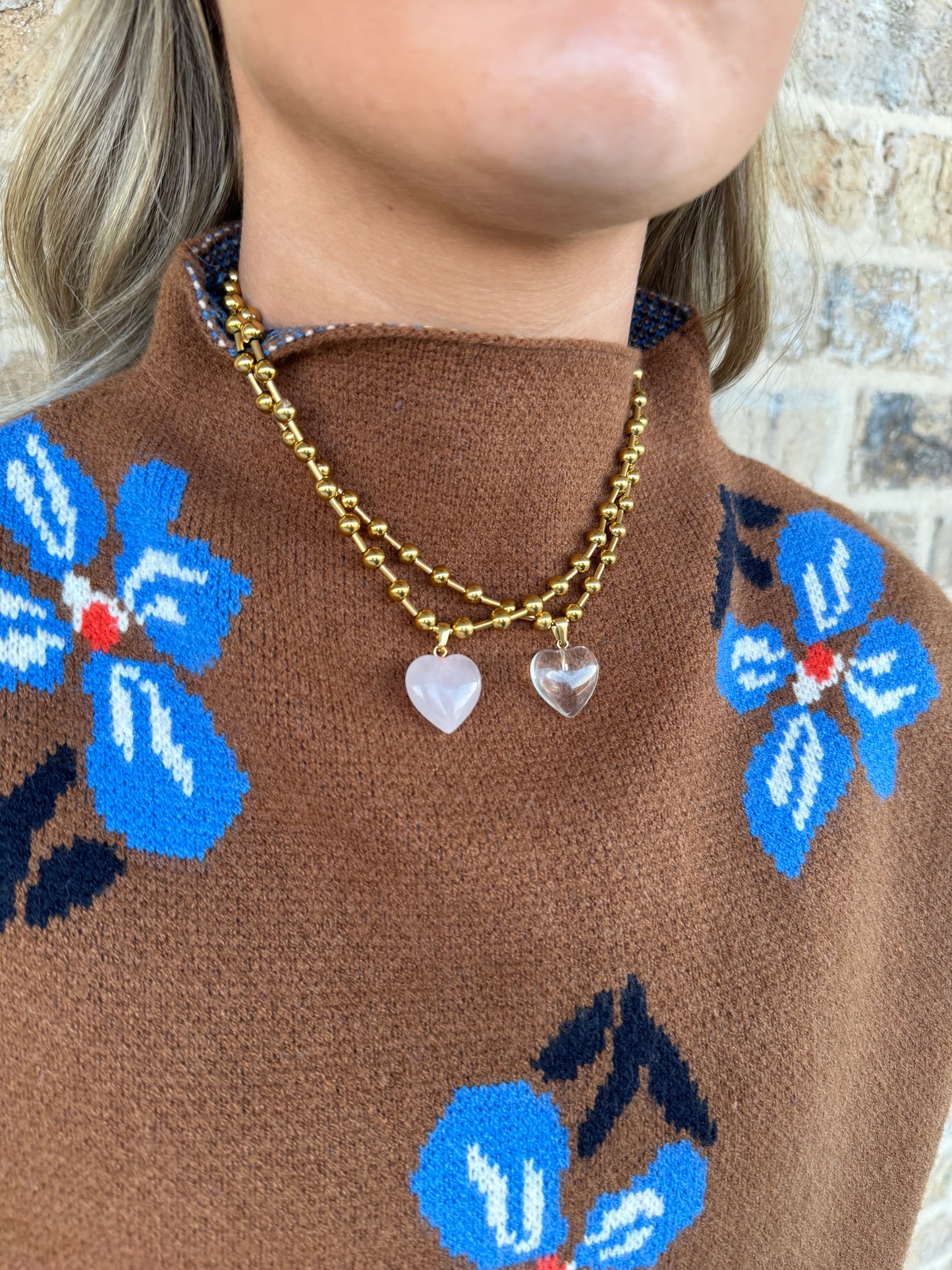 GOLD CHAIN WITH LIGHT PINK HEART NECKLACE