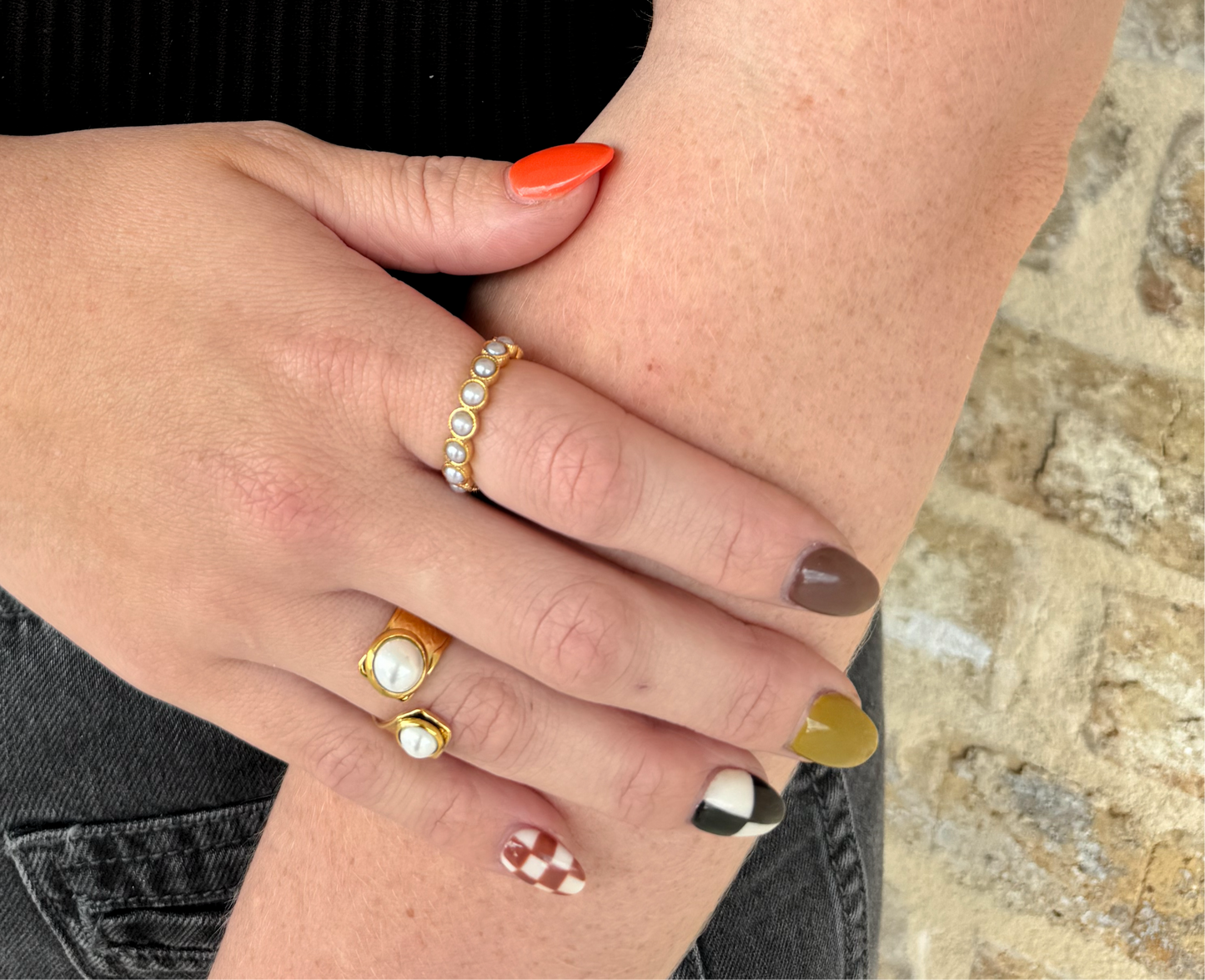 FULL PEARL RING barcodes