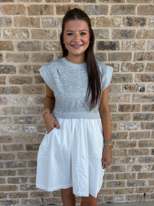 GRAY AND WHITE CASUAL SWEATER DRESS