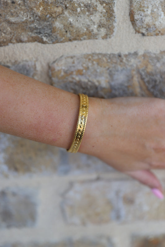GOLD CUFF BRACELET