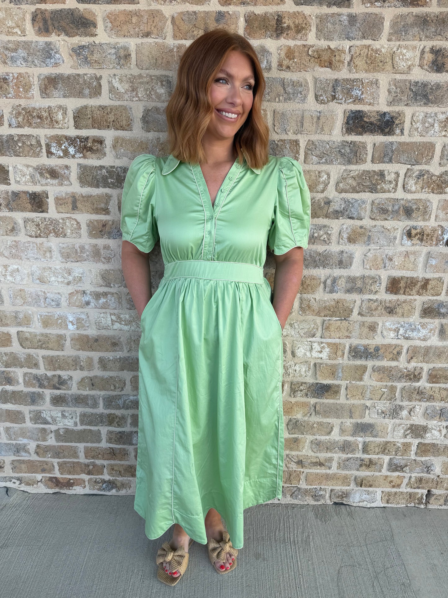 GREEN COLLARED MIDI WITH SCALLOPED EDGES