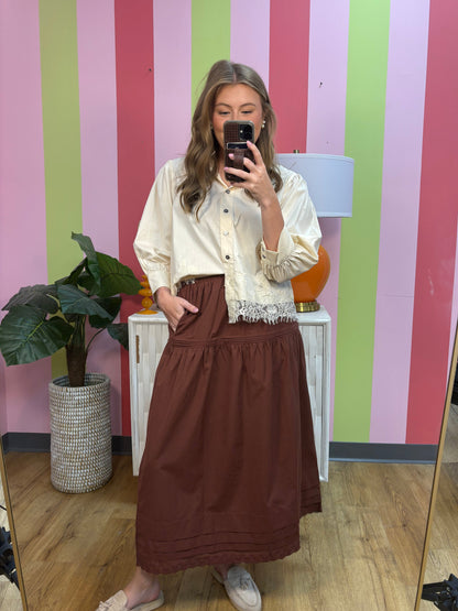 CREAM PUFF SLEEVE TOP WITH LACE