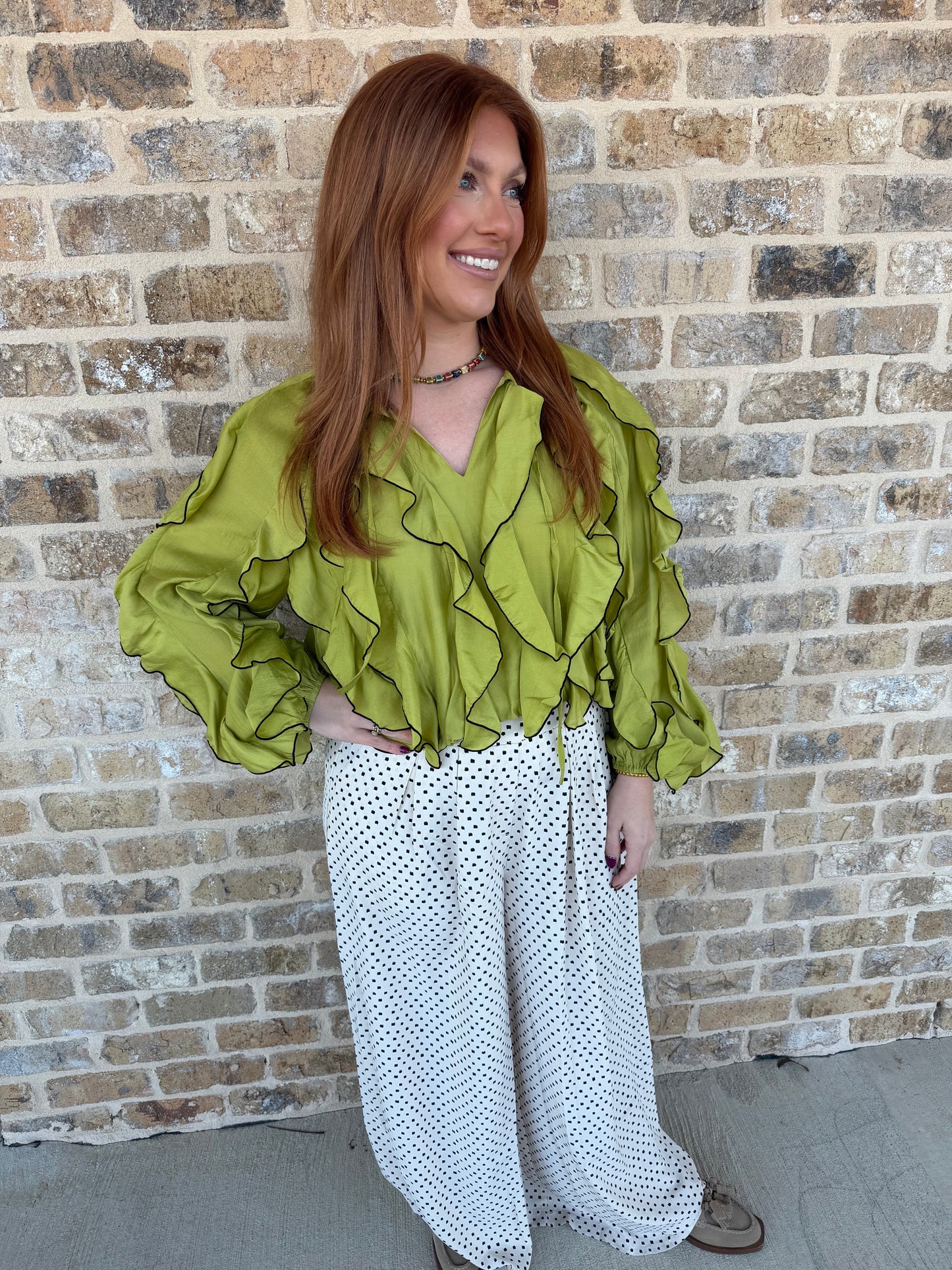RUFFLED CONTRAST MERROW BUBBLE TOP