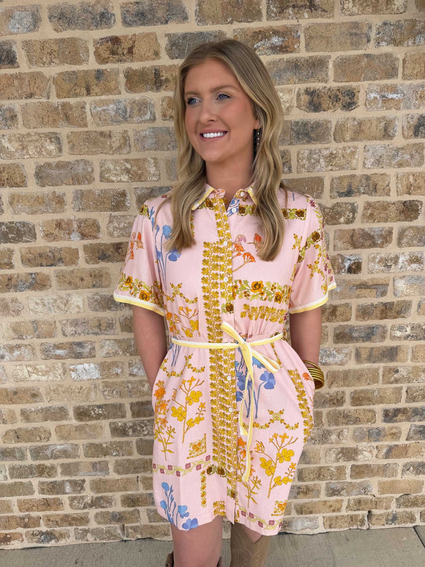 FLORAL BUTTON DOWN DRESS WITH TIE